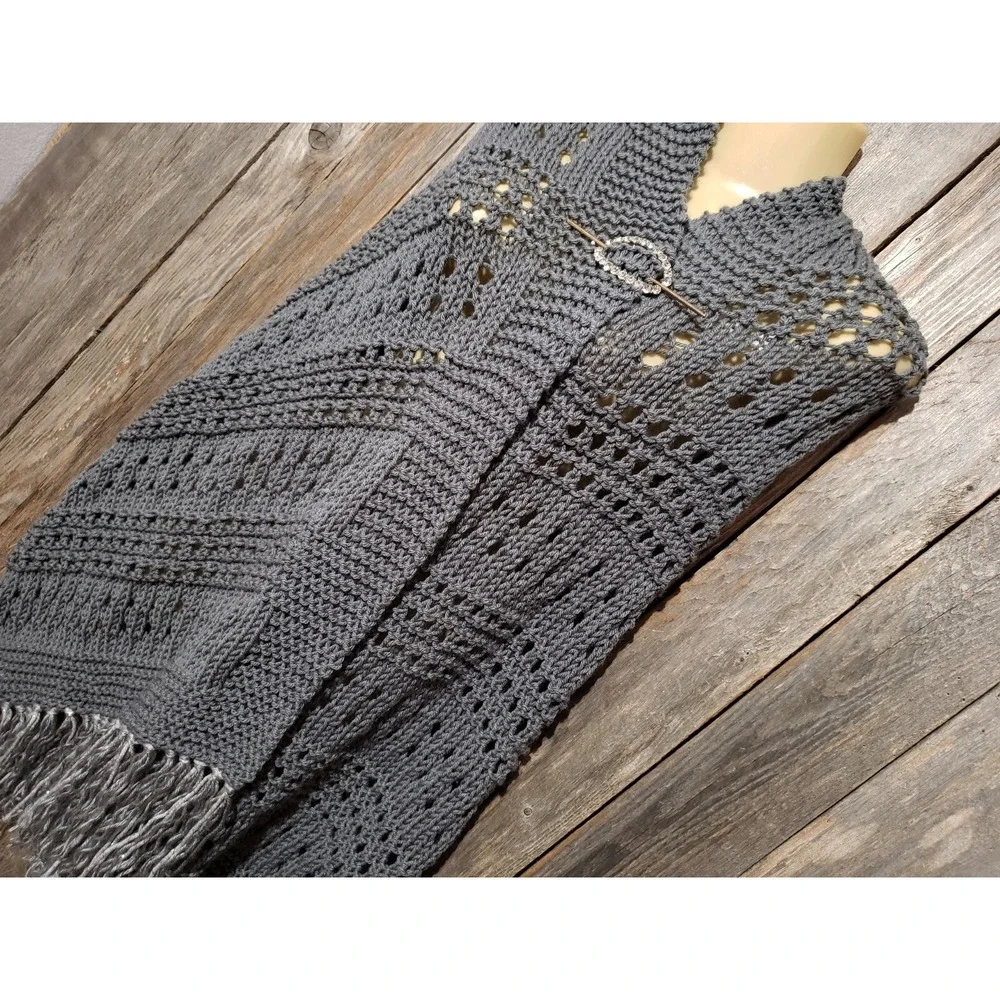 NEW Gray Shawl Scarf Wrap Boho Fringe Hand Knit Fringe Coastal Indie Artsy Moody